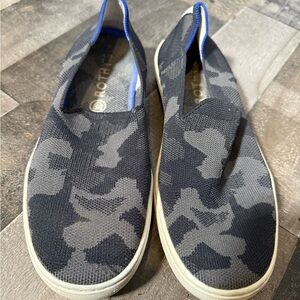 Rothy’s Camaflouge Casual Shoes- 7.5‎